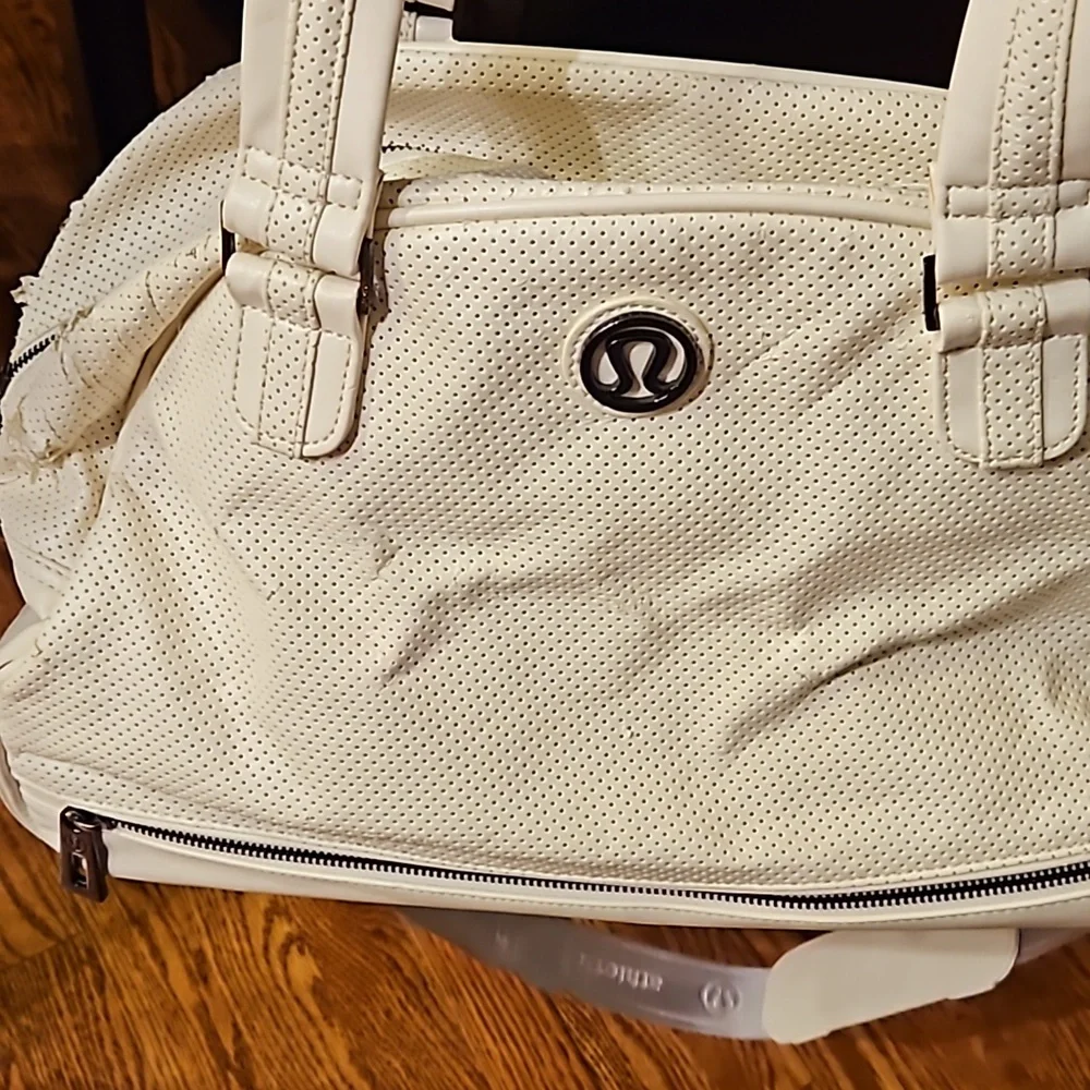 Lululemon bag - Picture 2 of 10